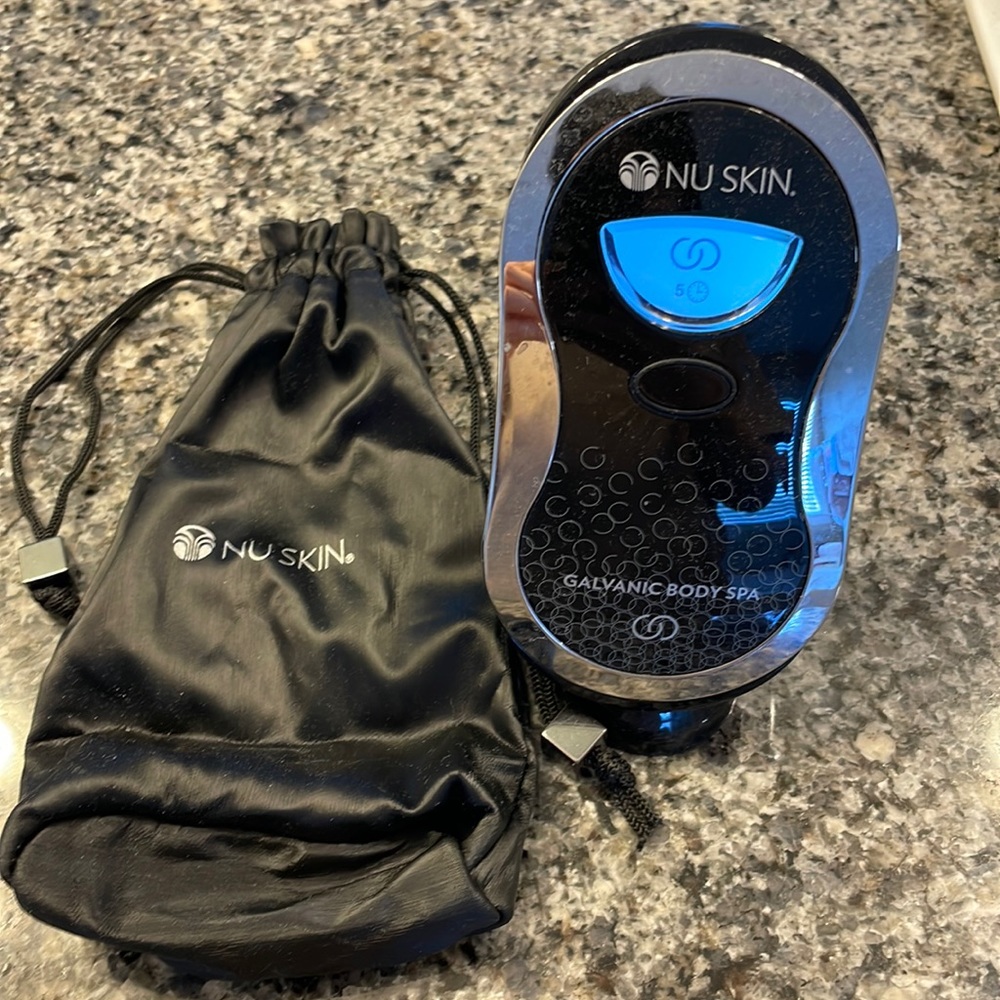 Nu Skin Galvanic Device for face and body